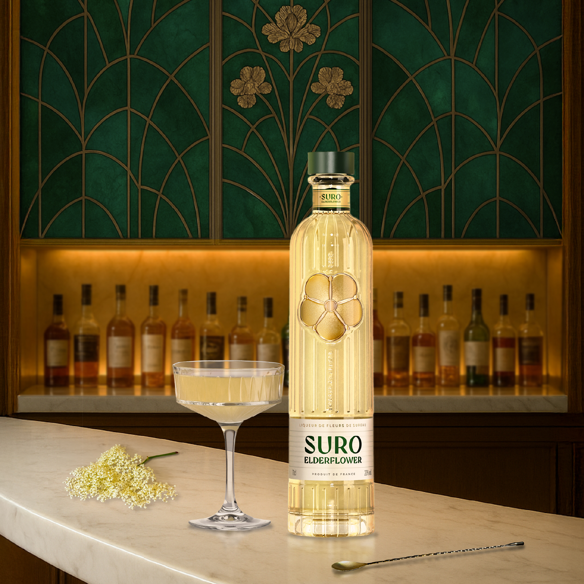 Creation de Suro, liqueur de sureau par Partisan du Sens pour Gabriel Boudier. Naming, identité, création packaging, design produit. Agence design global Paris.